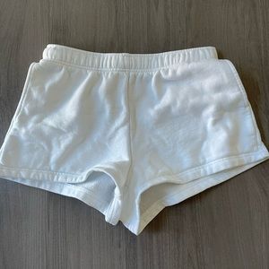 aritzia boyfriend shorts